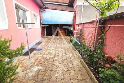 Casă cu 6 camere cu Teren 270 Mp în Central - 5