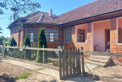 Casă cu 3 camere în Vășad - 4