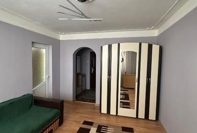 Apartament cu 2 camere semidecomandat, mobilat în Podu Roș - 10