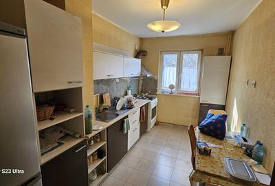 Apartament 4 Camere , et.3/4, Berceni-Racovita - 1