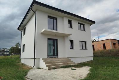 Vand casa in Burdujeni, Str. Anton Holban,zona Aleea Dumbravii - 7