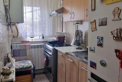 Apartament cu 2 camere semidecomandat în Km 4-5 - 6