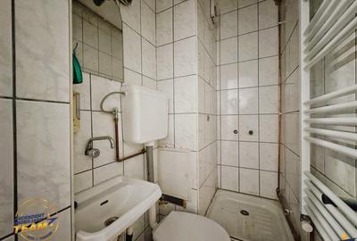 Apartament cu 3 camere decomandat, mobilat în Simeria - 7