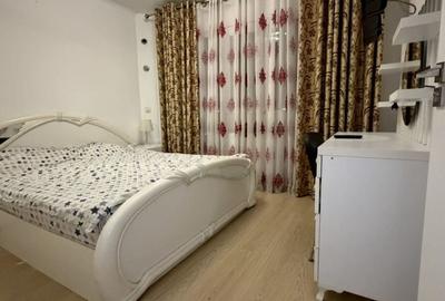 De vanzare apartament spatios cu 4 camere - 1
