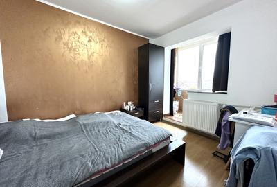 Apartament cu 3 camere semidecomandat, mobilat în Cetății