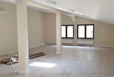 Casă cu 7 camere cu Canalizare în Universitate - 7