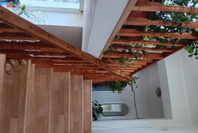 Casă cu Teren 790 Mp în Vlădești - 6