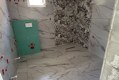 Casă cu 4 camere în Central - 2