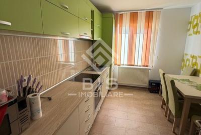 Apartament cu 3 camere decomandat în Sud - 13