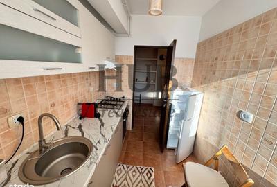 Apartament cu 2 camere, mobilat în 9 Mai - 12