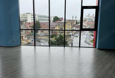 Birou de inchiriat - 1