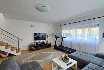 Casă cu Teren 477 Mp în Central - 4