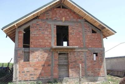 Casă cu 3 camere în Huși - 4