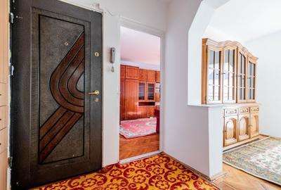 Apartament cu 3 camere decomandat în Rogerius - 12