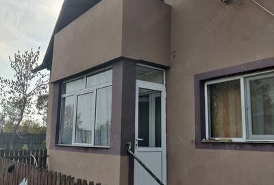 Vind casa in com Ungheni - 2