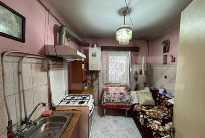 Apartament 2 camere decomandat, etaj 1, zona 23 August - 5