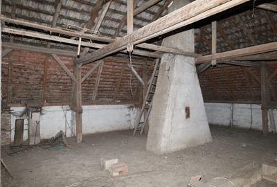 Casă cu 5 camere cu Teren 2900 Mp în Comloșu Mare - 1