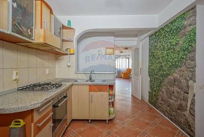 Casă cu 4 camere cu Teren 108 Mp în Schei - 28