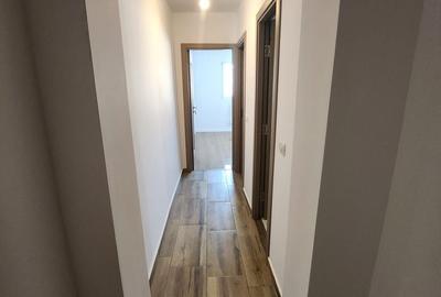 Apartament cu 3 camere decomandat în Șerbănești - 11