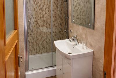 Apartament cu 4 camere decomandat în Hărman - 1