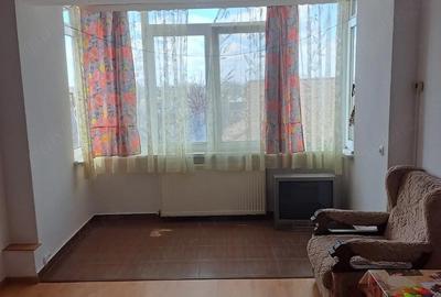 Apartament cu 2 camere semidecomandat în Independenței - 2