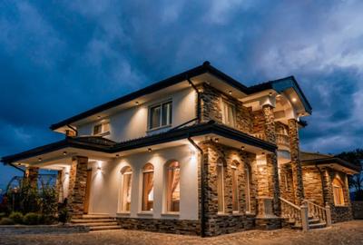 Casă cu 8 camere cu Teren 11880 Mp în Horodnic - 15