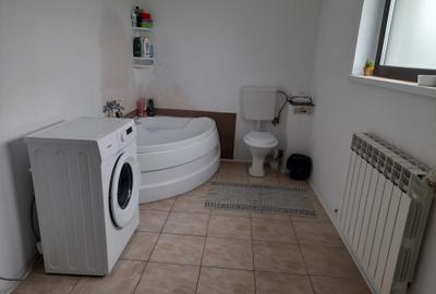 Casă cu 4 camere decomandat în Central - 5