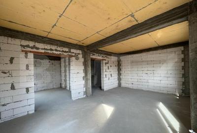 Casa semi-finisata P + E, 119 mp utili, teren 339 mp, Piel - 8