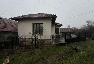 Casă cu 3 camere cu Teren 1114 Mp în Vechea - 1