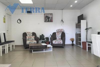 Spațiu comercial, de 25 mp, în Central - 6