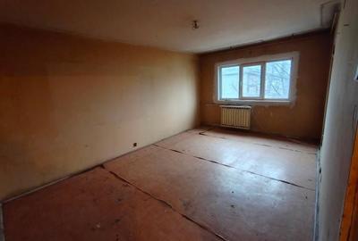 Apartament cu 3 camere decomandat în Gorjului - 6