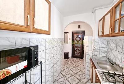 Garsoniera spatioasa de inchiriat str. De Mijloc - 7