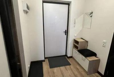 Garsonieră decomandată în Bucureștii Noi