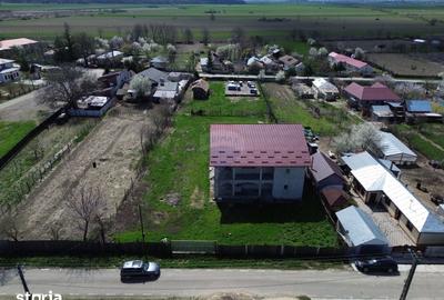Casă cu 6 camere cu Teren 1025 Mp în Garoafa - 8