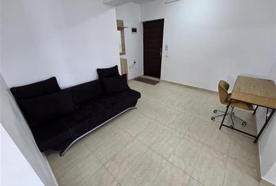 Apartament cu 2 camere semidecomandat, mobilat în Tractorul - 11