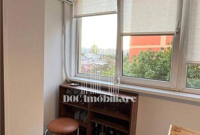 Apartament cu 3 camere semidecomandat în Tei - 7
