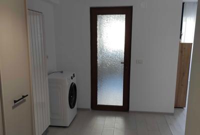 Garsonieră decomandată în Peco - 6