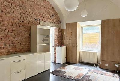 Apartament cu 2 camere decomandat în Ultracentral