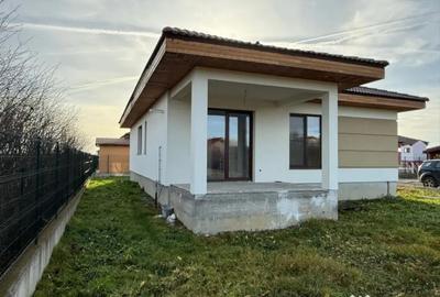 Casă cu 4 camere cu Teren 480 Mp în Săsar - 15