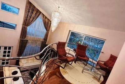 Casă cu 4 camere cu Teren 360 Mp în Central - 2