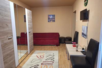 Garsonieră semidecomandată în Confecții - 1