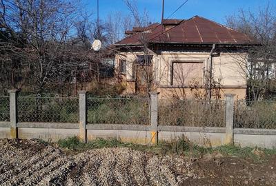 Teren de 1300 mp, în Trestieni - 1