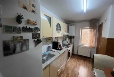 Apartament cu 3 camere decomandat în Zorilor - 1