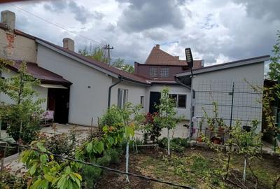 Casă cu 3 camere în Chitila - 1