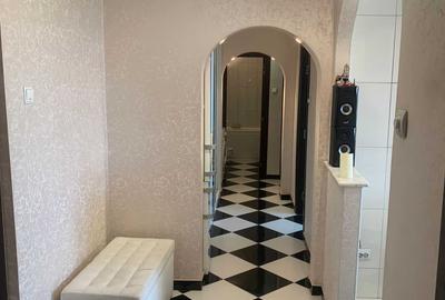 Apartament cu 3 camere decomandat, mobilat în Vest - 3