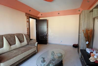Zona Milcov-strada Viorelelor-apartament 3 camere decomandate-57.000 EURO - 2