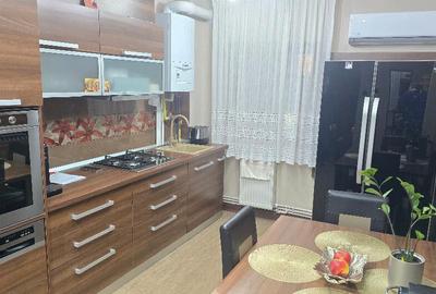 Apartament cu 3 camere decomandat în Ultracentral - 2