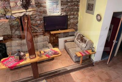 Casa cu doua corpuri, Zarnesti, pretabil pensiune sau casa de familie - 19