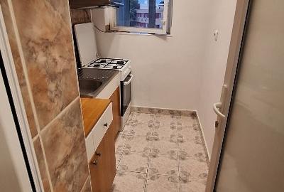 Garsonieră decomandată în Intim - 1