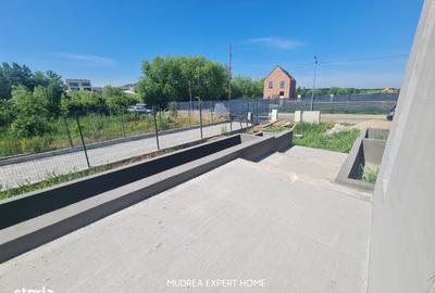 Casă cu 4 camere în Ostratu - 13